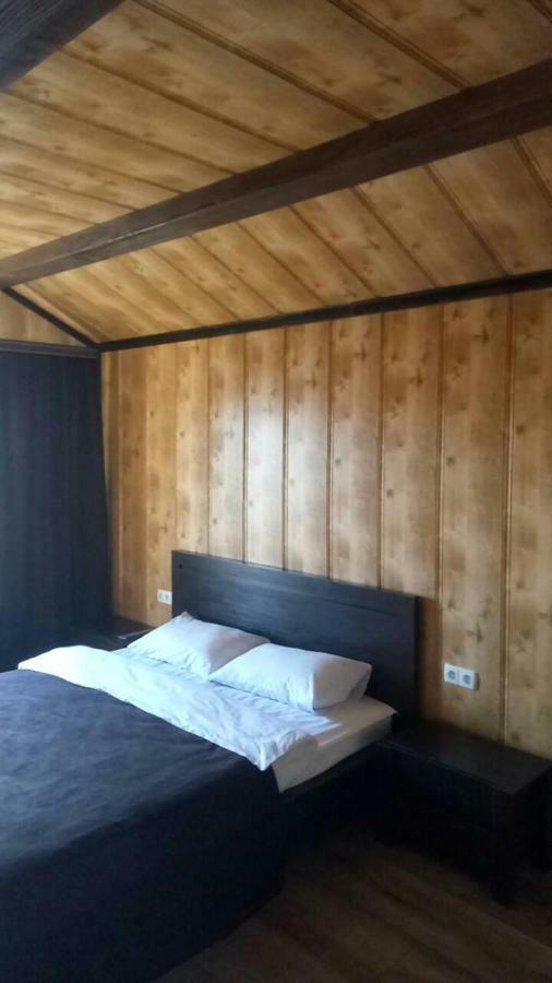 Royal House Villa Kamianets-Podilskyi Ngoại thất bức ảnh